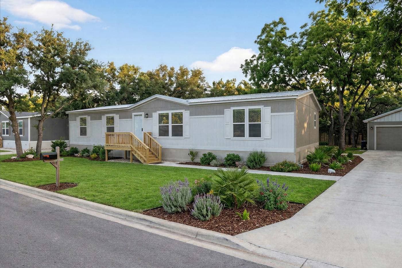 Prime Capstone 135 - Double Wide by Champion